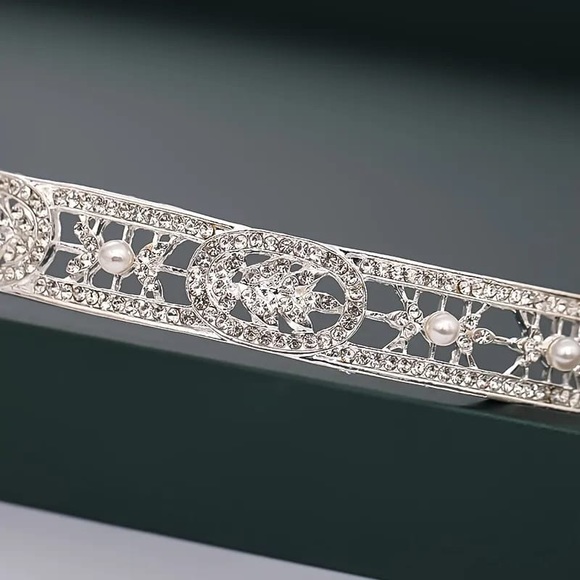 Elegant 1920s Gatsby Inspired Headband - Picture 5 of 8